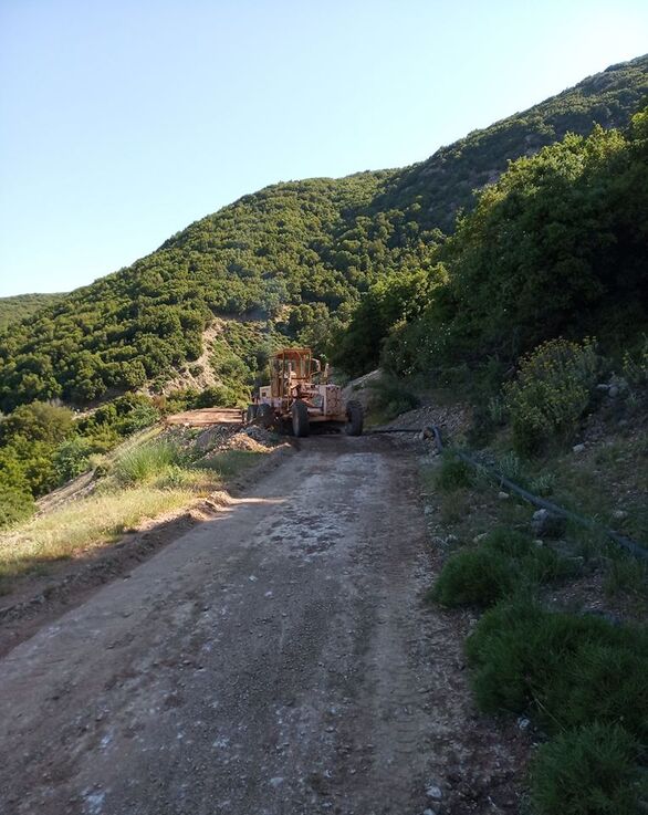 Πάτρα - Επισκευή και συντήρηση του ορεινού επαρχιακού δρόμου (φωτο)