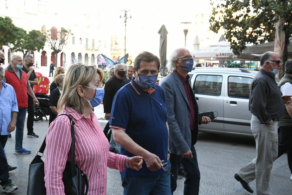 Ο Δήμαρχος Πατρέων Κώστας Πελετίδης στην κινητοποίηση του ΕΚΠ (φωτο)